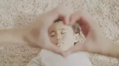 赤ちゃんのおむつ替えは1万回も！親子の愛情を描くWEB動画『1万回のLove』公開中
