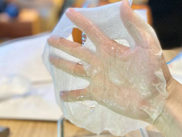 世界一の薄さと軽さのシートマスクが販売開始！