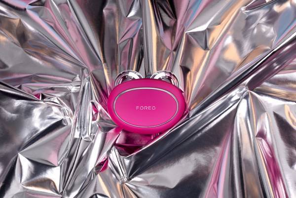 電流で肌を刺激！毎日のお手入れで肌を引き締める美容機器「BEAR」発売