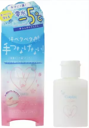 気になる手汗がさらさらに！冷感ハンドウォーターが新発売