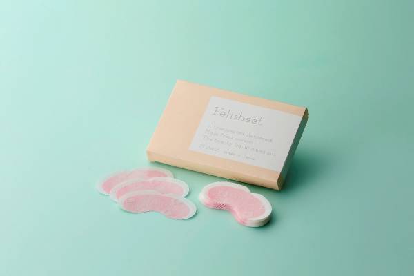 みどり繭の成分配合「フェリシート」で寝ている間に目元を集中保湿