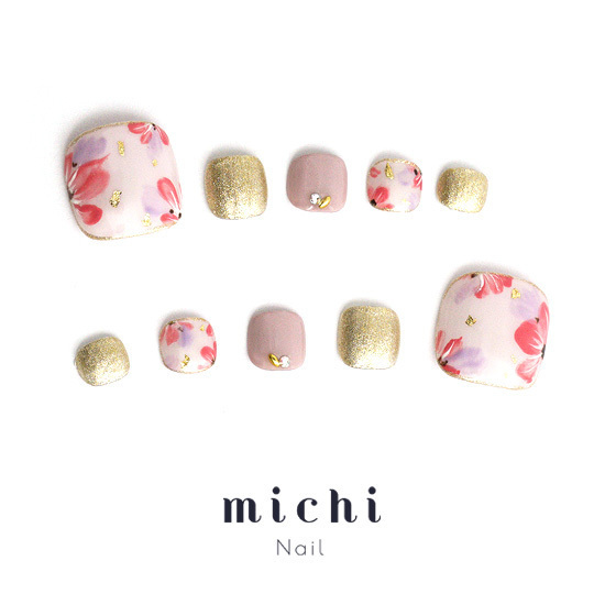 夏の足元を彩る！取り外しOKのネイルチップに新作フットネイル3種登場