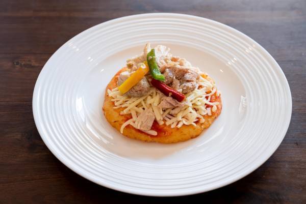 自粛中でもおいしくヘルシーに！冷凍ピザ登場。