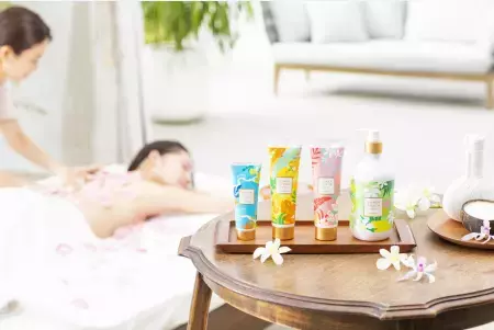 セルフでSpa肌が叶う『SLINKY TOUCH self spa』リニューアル！