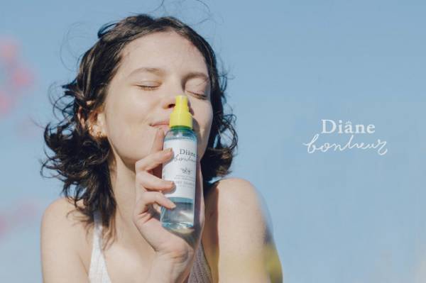 シュッとするだけで髪・頭皮スッキリ！ミストタイプの自然派ドライシャンプー