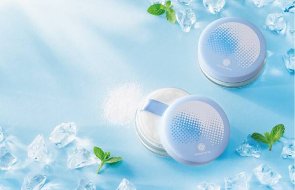 暑い季節もマスク生活を快適に。夏季限定のルーセントパウダーが登場！