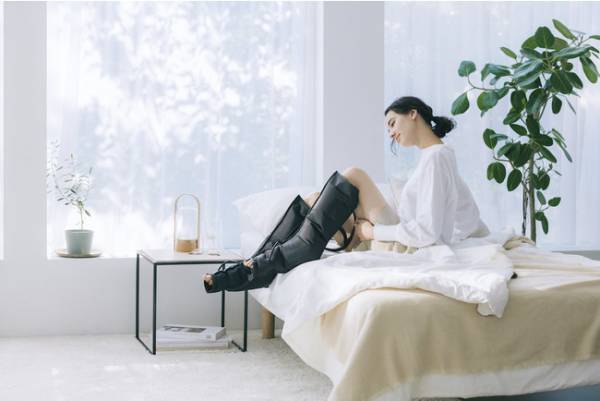 やさしくむくみや疲労を解消！「エイミー エアーフットマッサージャー」