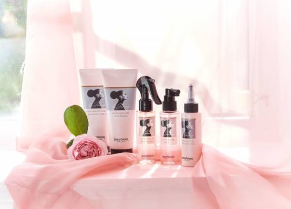 ソン・イェジンが専属モデル！ジェニーハウスのヘアケアアイテム