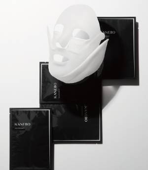 ハリツヤ肌とリラックス効果で笑顔になれるスキンケア