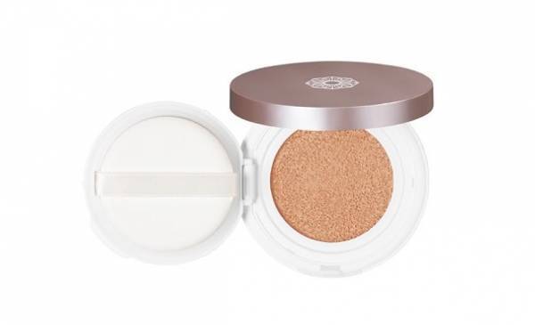 1つで8役の機能を叶えるクッションファンデーション