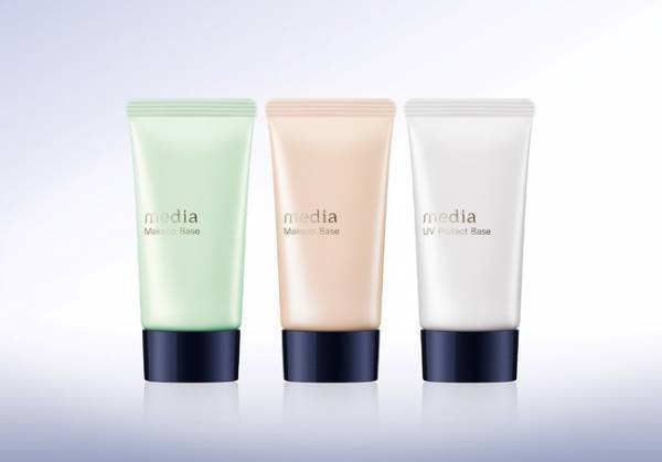 コスパ最強コスメ「メディア」、新製品は黄ぐすみを瞬時にオフするメイク下地