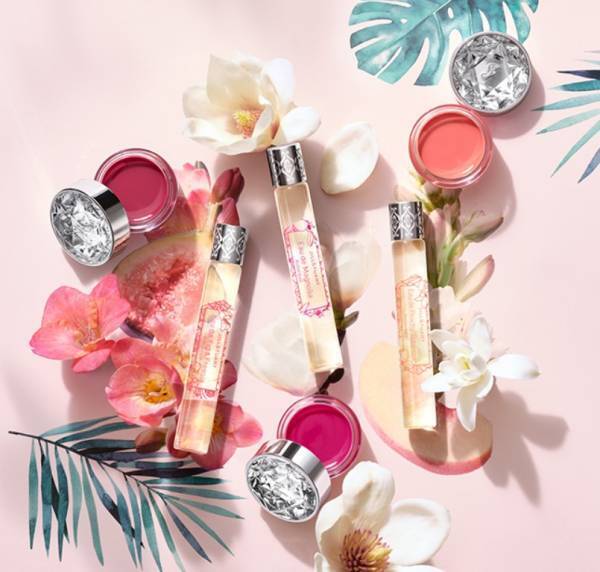 夢のような楽園をイメージ。ジルスチュアートの3つの新しい香りに注目！