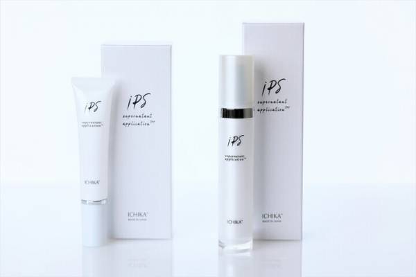 世界初の新成分iPS細胞培養上清液配合の贅沢美容液