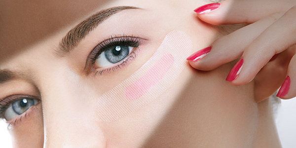 「炭酸マイクロニードル」でふっくら目元に！「ReFa HARI MAKE」3月発売