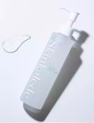 ケール葉エキス配合うるおいあふれるクレンジングジェル発売