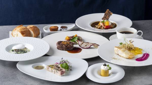 スーパーフードを盛り込んだフレンチコースメニュー、新年より提供開始！