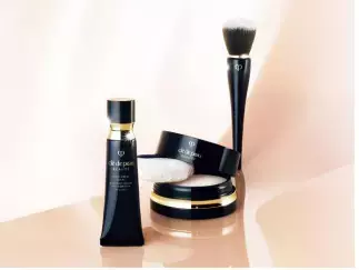 なめらかなシルクサテン肌を演出。クレ・ド・ポー ボーテの新ベースメイク