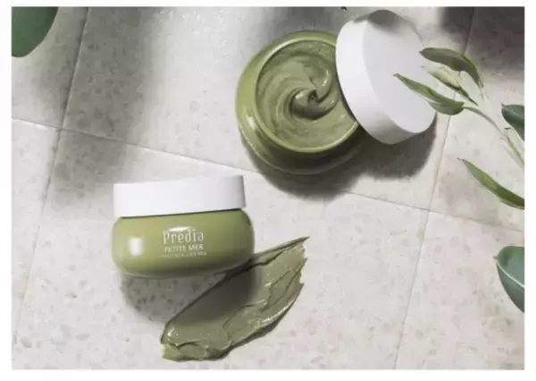 天然泥とスクラブで洗顔しながら角質ケア！つるすべ美肌を実現