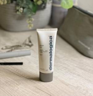 保湿、UVカット、トーンUPを叶える話題のプライマー。数量限定発売