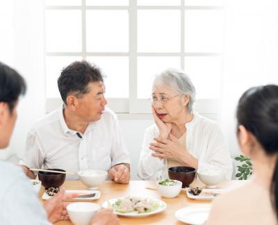 健康の鍵は「口の中」にあり！健康寿命を延ばす「オーラルフレイル」とは？