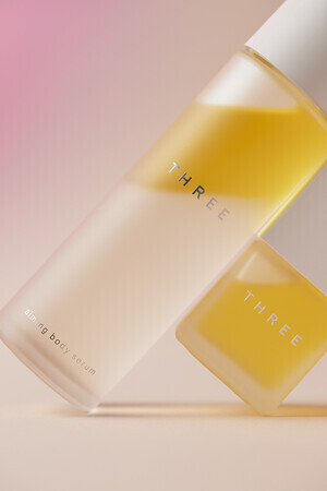 「THREE」エイジングと美しさをつなぐオイル美容液とボディセラム10月発売