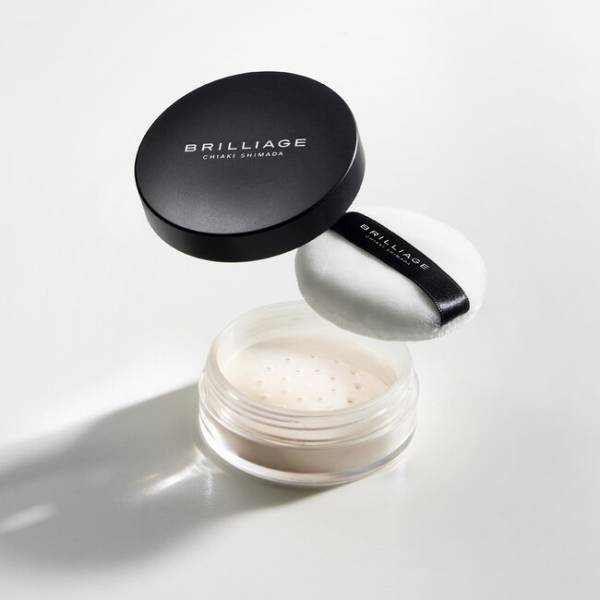 無敵の透明感と凸凹カバーを実現！極上肌を作る微粒子フェイスパウダー誕生