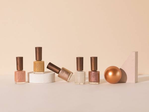 「rihka」のネイル5色入りバレンタインコレクション