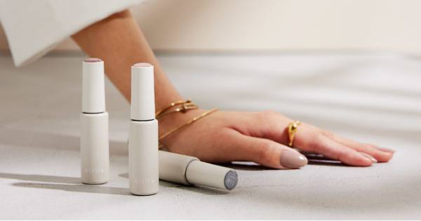 爪も肌も傷つけない。ボタニカル成分配合のセルフジェルネイル「cirila」誕生