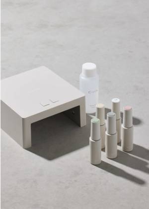 爪も肌も傷つけない。ボタニカル成分配合のセルフジェルネイル「cirila」誕生