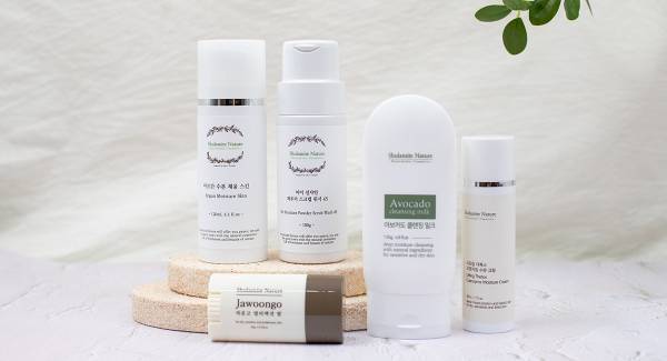 肌本来の力を高めるオーガニックコスメ「スラムミーネイチャー」