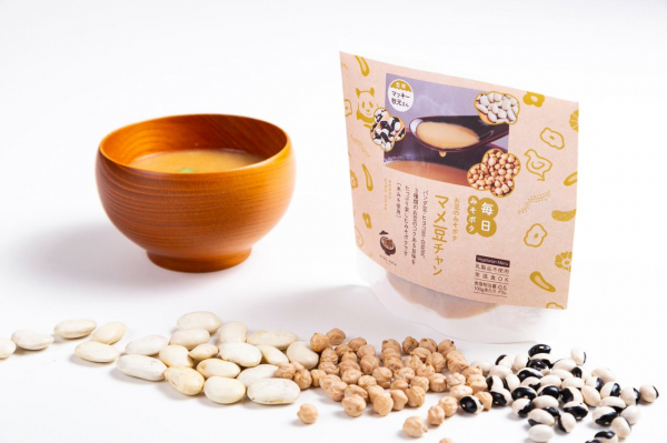 10月13日の「豆の日」に発売！お豆のみそポタ『マメ豆チャン』