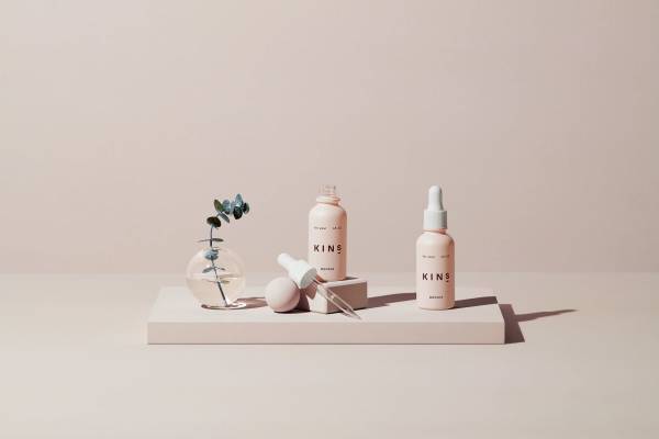 KINSから菌由来成分のやさしいエイジングケア美容液登場
