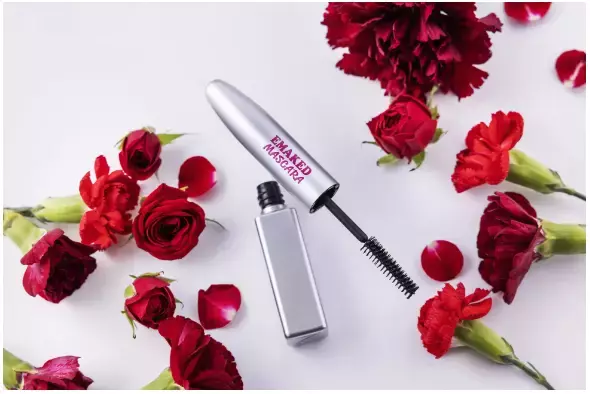 まつ毛美容液エマーキットから美容液INマスカラ「エマーキットマスカラ」が新登場！
