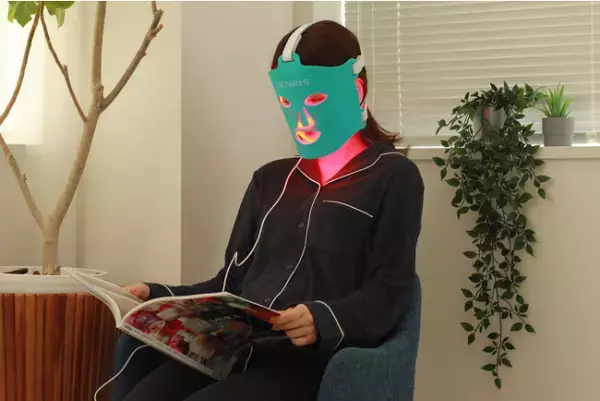 赤外線ライトがシワにアプローチ！赤外線フェイスマスク日本上陸