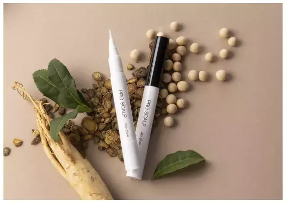 痩せたまつ毛に悩む人へ朗報。集中美容液「プロスカルプ ラッシュグロウ」が登場