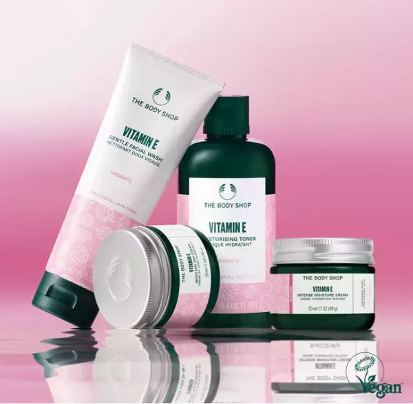 マスクをはずしたくなるみずみずしい肌！「Eシリーズ」がリニューアル