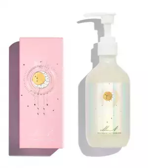 「illuN」の大人気スクラブウォッシュ、ロフトで限定販売を開始