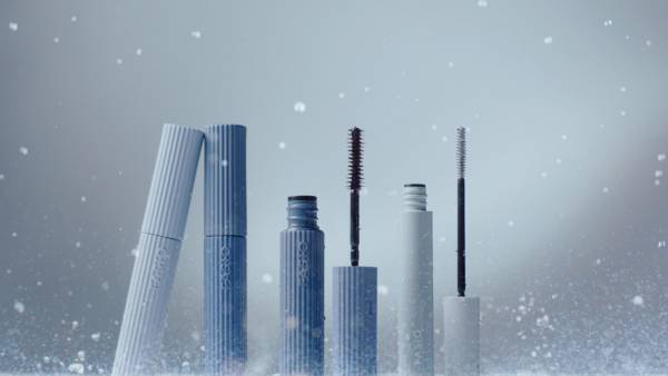 13時間美しさをキープ！この夏最強のウォータープルーフマスカラ新登場