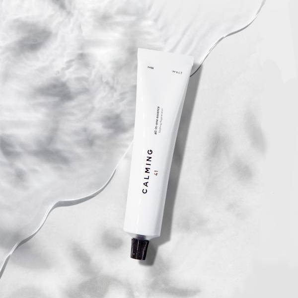 朝のスキンケアはこれ1つ！『CALMING ESSENCE』