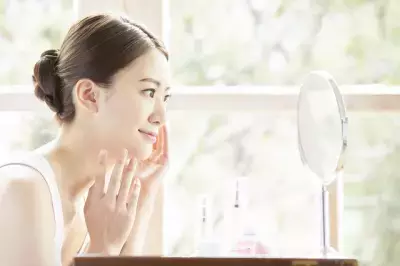 意外と知らないスキンケアの落とし穴 「化粧水のバシャバシャ使い」は意味がない!?