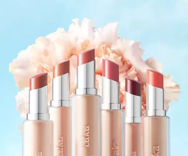 透明感のあるナチュラルな新カラー！日本での店頭発売を開始