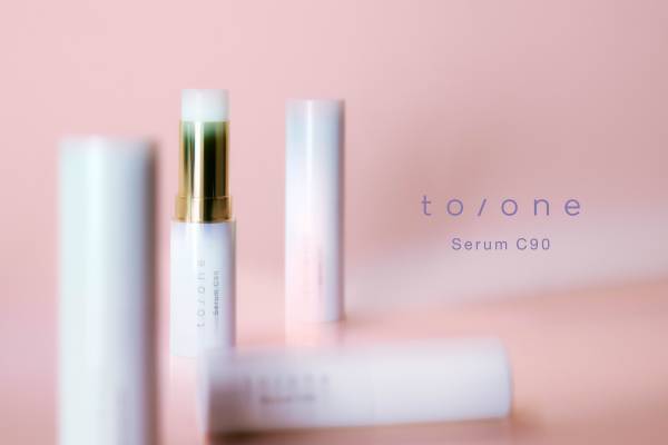 to／oneが「ブライトニング グロウ セラム」を発売へ