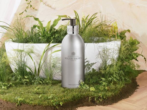 100％リサイクルアルミニウム「インフィニットボトル 」コレクション