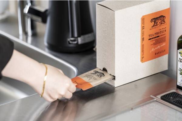 日本初！鉄観音茶ベースで甘くない“台湾茶プロテイン”「DAYLILY」より新登場