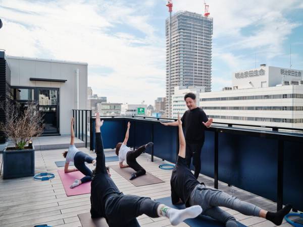 天空ピラティス＆グルテンフリーランチ！THE LIVELY でウェルネス体験を