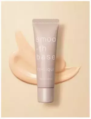 滑らかな肌に仕上げる化粧下地「スタイリーク スムースベース」