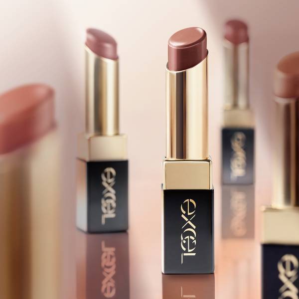 運命のベージュリップに出会えるかも！エクセル リップステディ