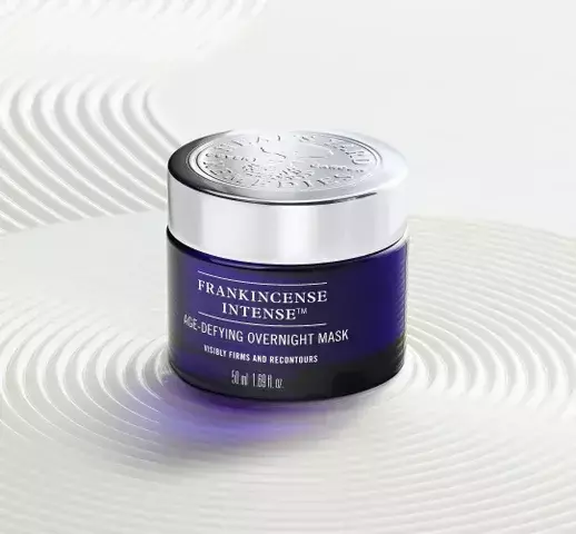 寝ている間にうるおいアップ！透明感あふれる肌へ