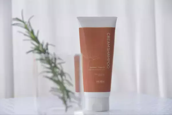 『ハーバルクリームシャンプー』がより使いやすくリニューアル
