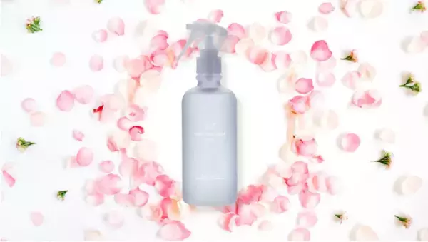 メゾンドアクアから天然由来成分100％のリペアヘアミストが登場